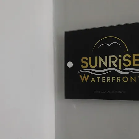 Sunrise Waterfront - With Sea View Balcony - Daire *