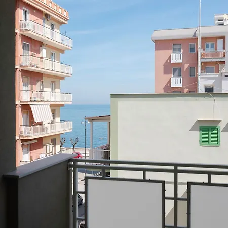 Apartment Sunrise Waterfront - With Sea View Balcony - *