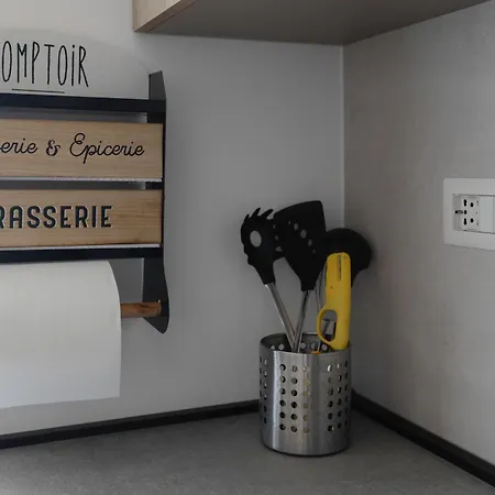 Διαμέρισμα Sunrise Waterfront - With Sea View Balcony - Μολφέττα