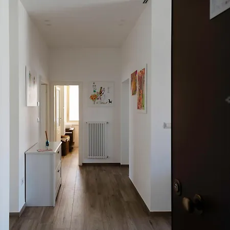 Sunrise Waterfront - With Sea View Balcony - Apartament *