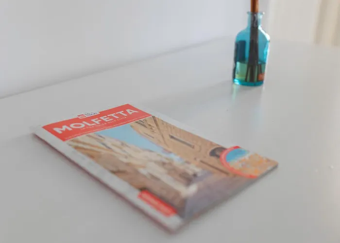 아파트 Sunrise Waterfront - With Sea View Balcony - 몰페타